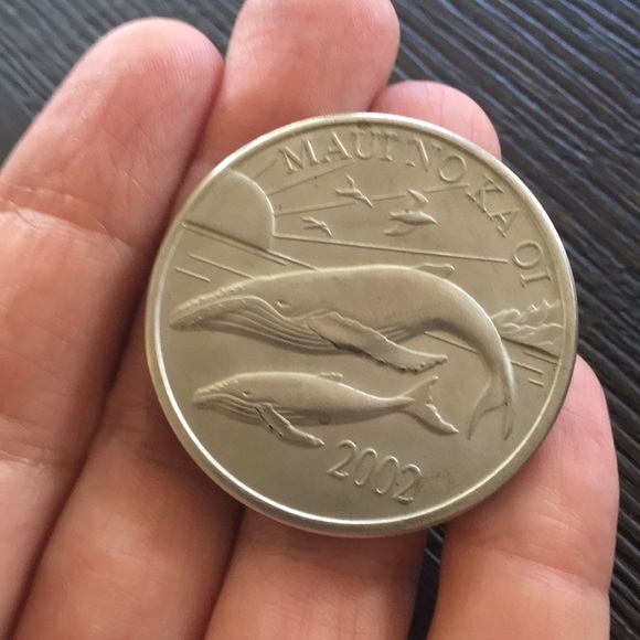 beautiful silver 2002 "Maui Trade Dollar" - whales - Picture 3 of 6